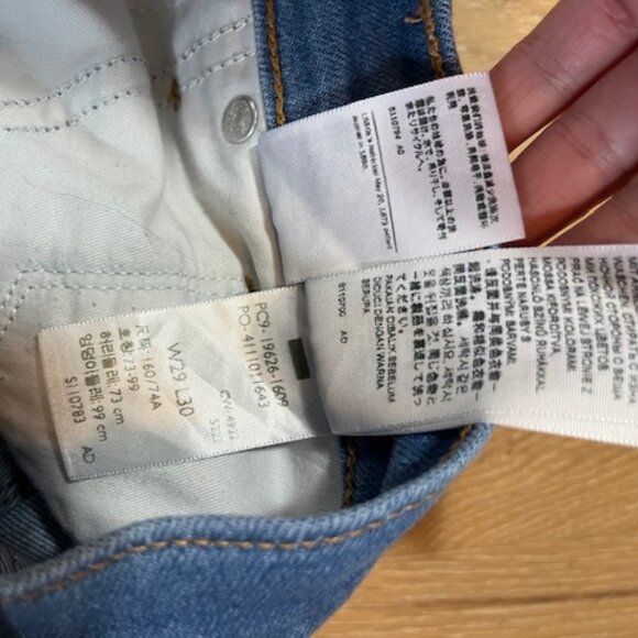 Levi's Jeans - Picture 3 of 3